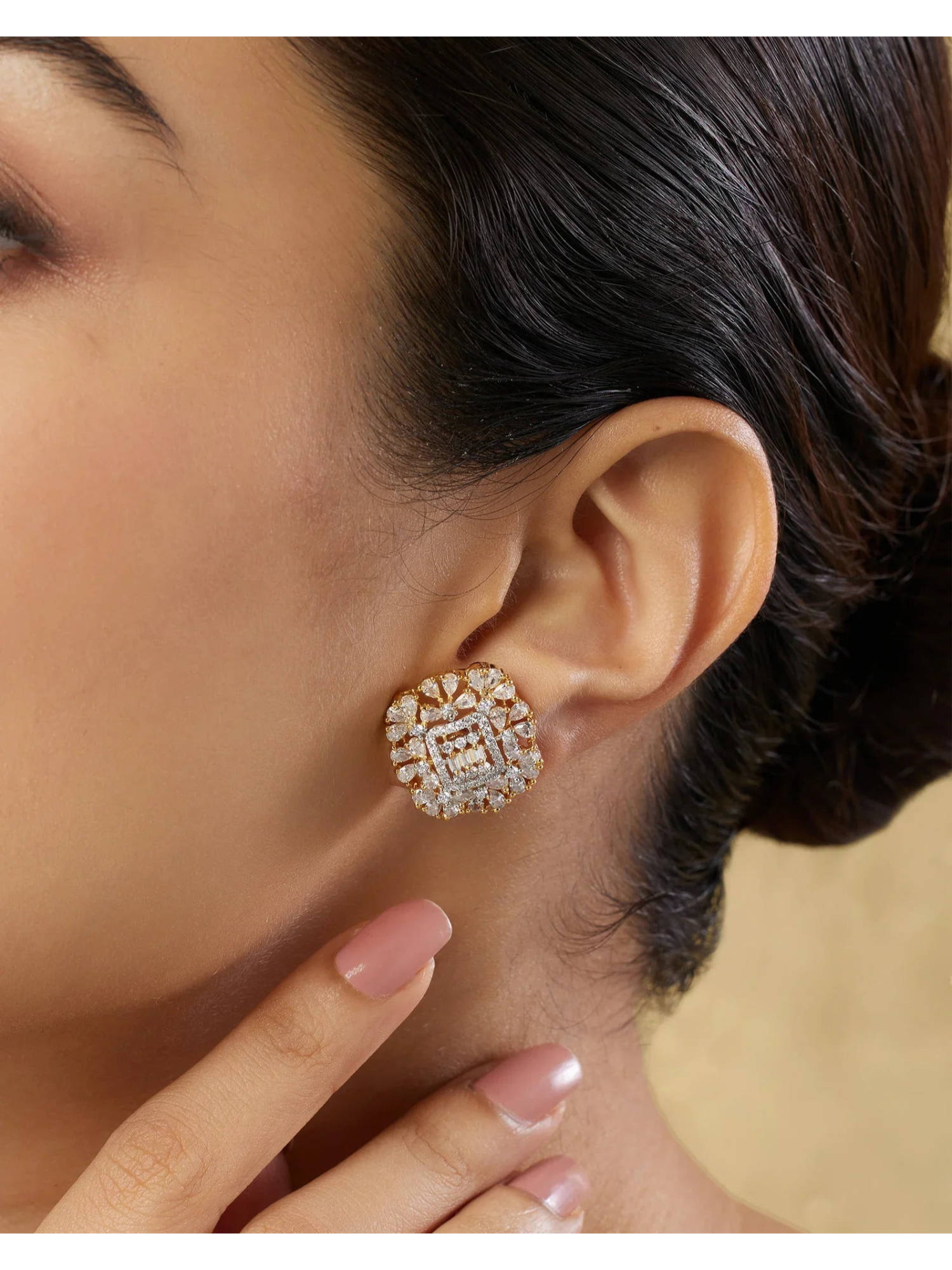 Indinoor White Inyara Zircon Stud Earrings