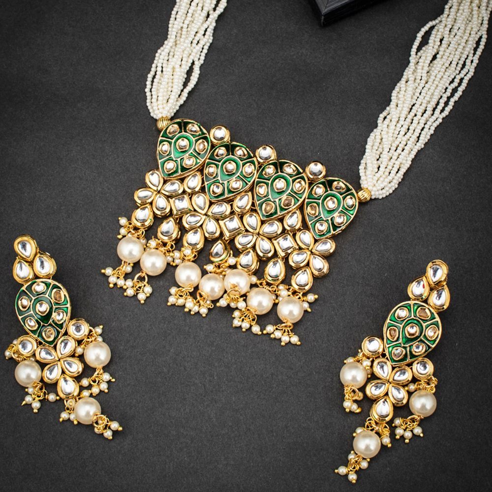 Sukkhi Amazing Pearl Gold Plated Kundan 