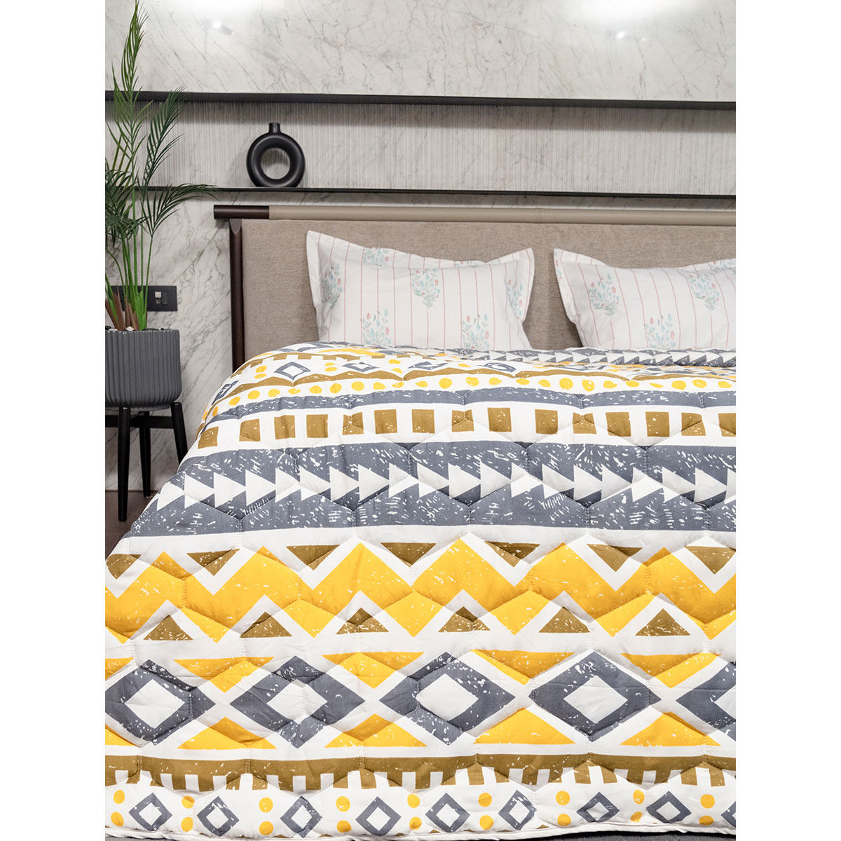 Buy Urban Space Comforters For Double Bed 200 Gsm Reversible Printed Ac
