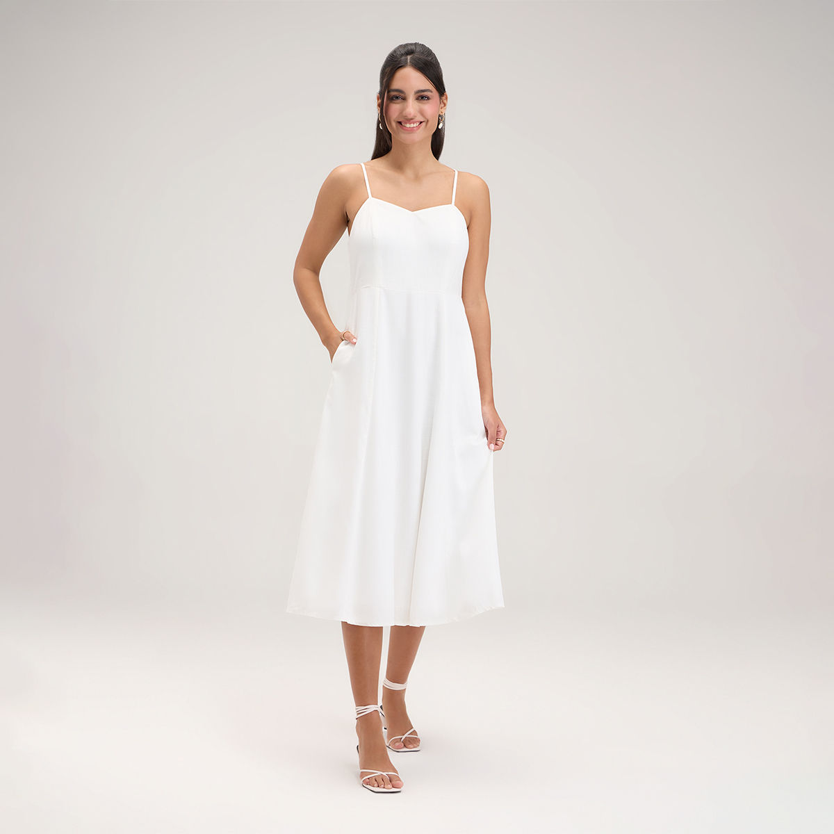 So Stunning White Backless Midi Dress | Midi dress bodycon, White backless  dress, White midi dress bodycon