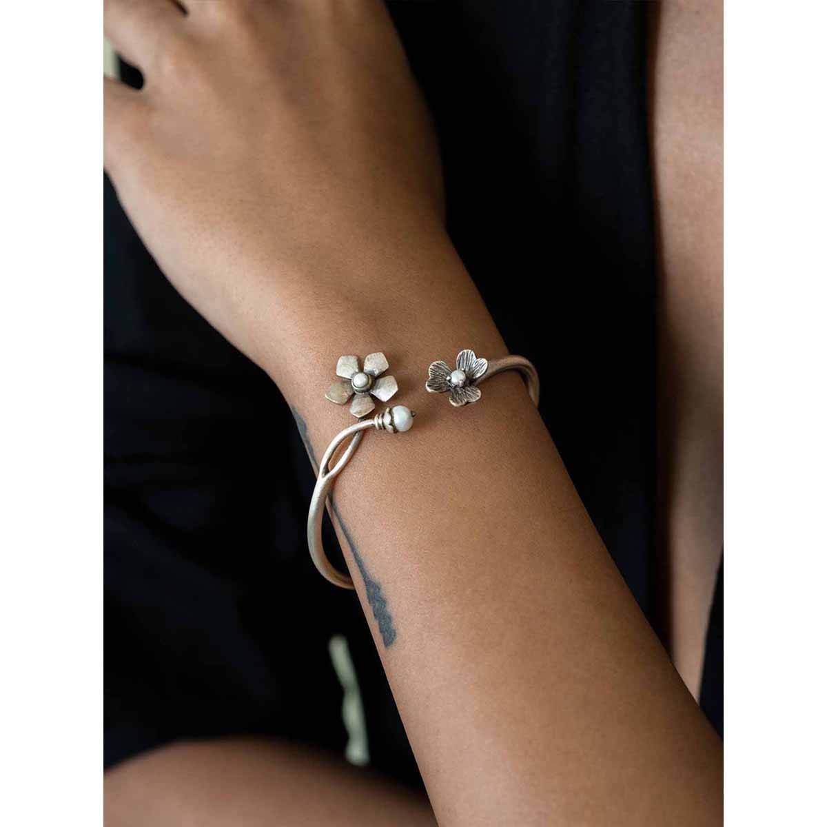 925 Silver Shaya by CaratLane Jane A Bracelet In