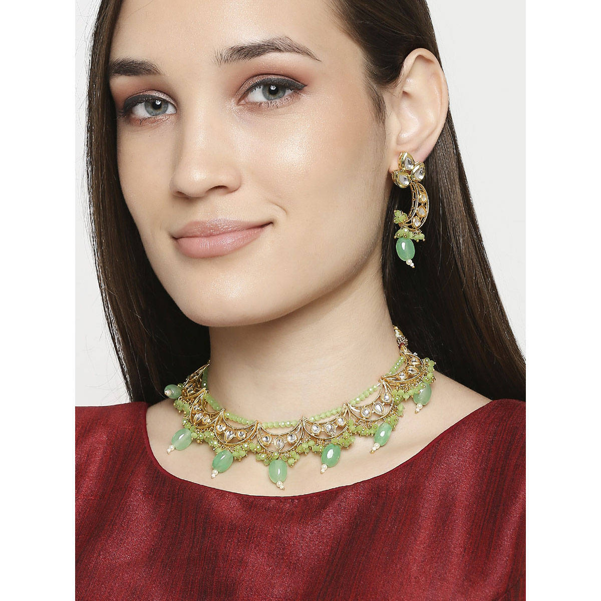 OOMPH Beads and Kundan Choker with Earrings For Women