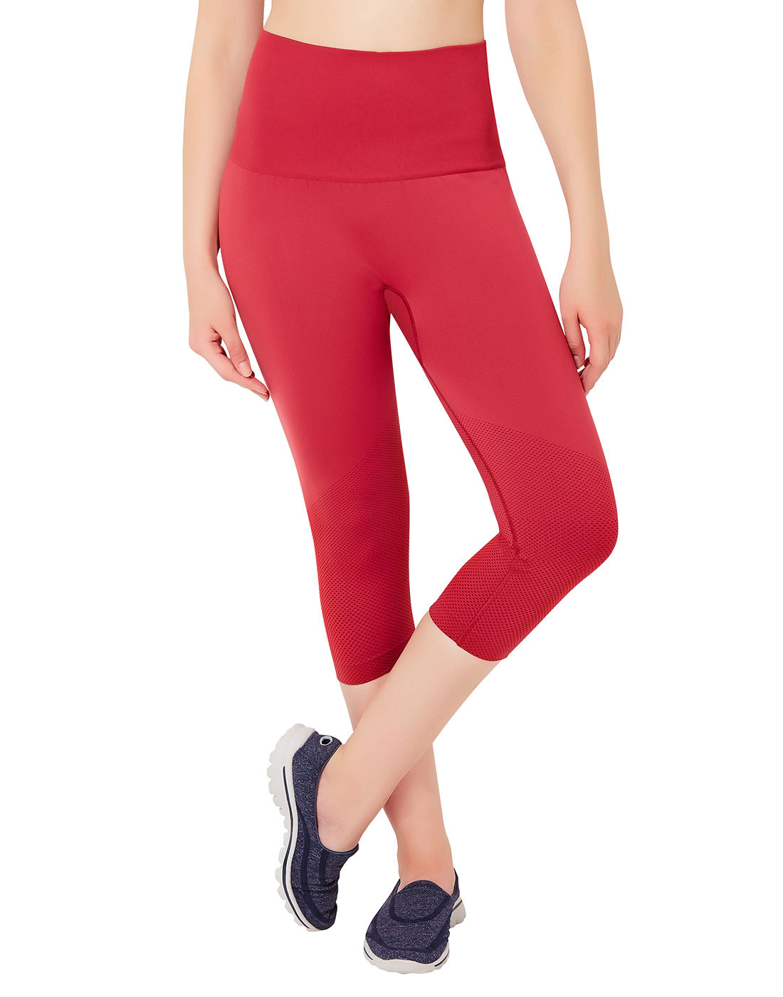 Buy online Mid Rise Solid Capri Leggings from Capris  Leggings for Women  by Bamboo Breeze for 389 at 57 off  2023 Limeroadcom
