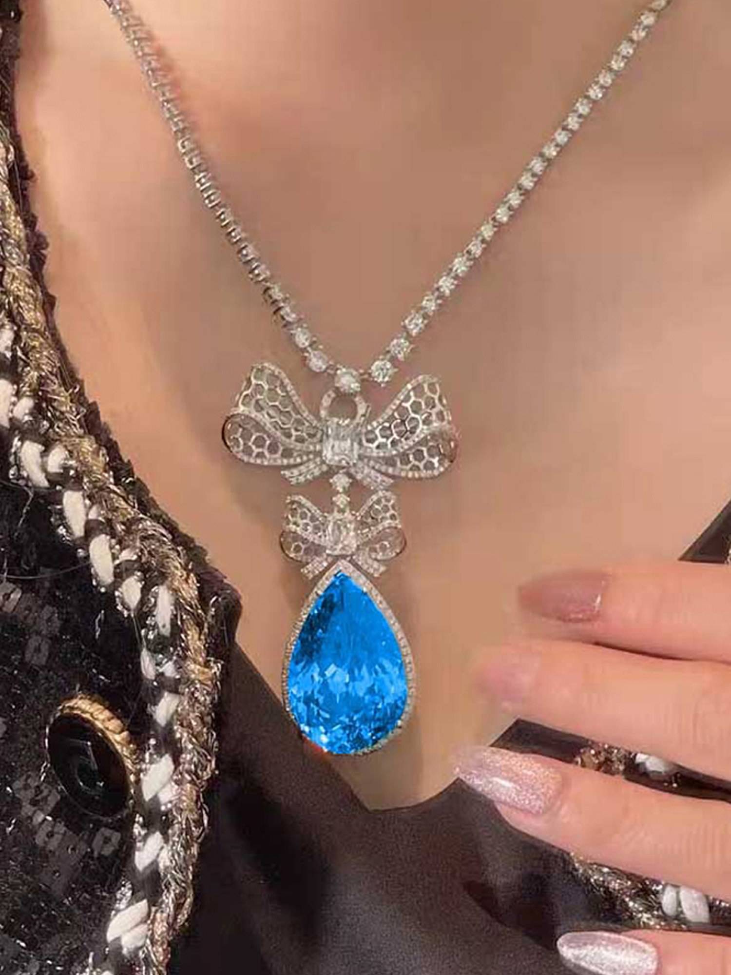 Jewels Galaxy Blue Silver Plated Teardrop Shaped Necklace