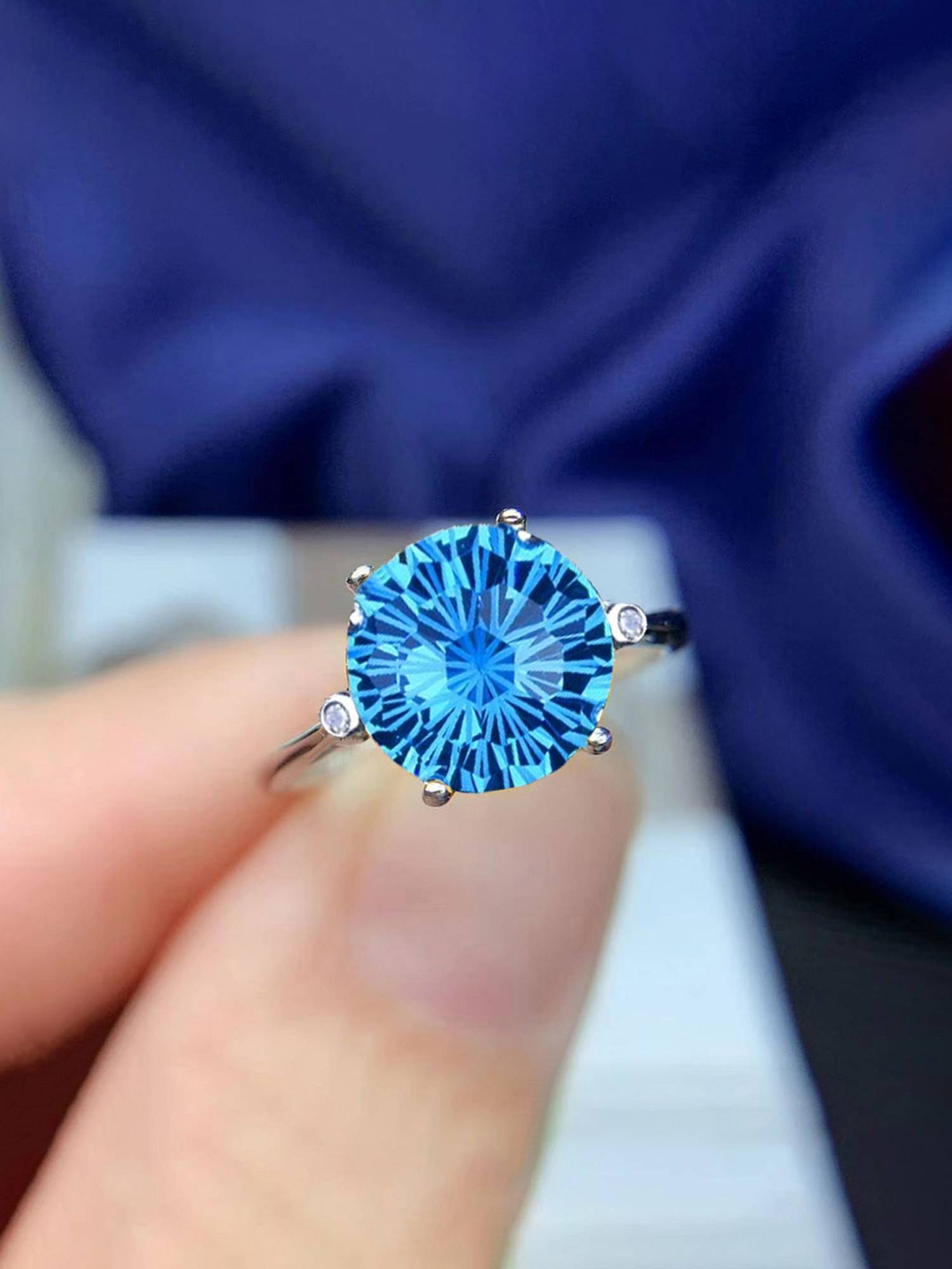 Jewels Galaxy Womens Silver Plated Blue Crystal Stone Studded Ring