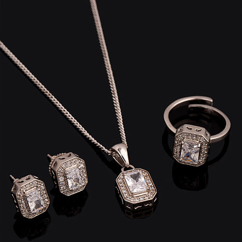 Voylla Victorian Inspired Pendant And Ring Set Buy Voylla Victorian Inspired Pendant And Ring Set Online At Best Price In India Nykaa If you guys don't have an item in stock pls have decency to let the client know & make call #nykaa #mynykaa. voylla victorian inspired pendant and ring set