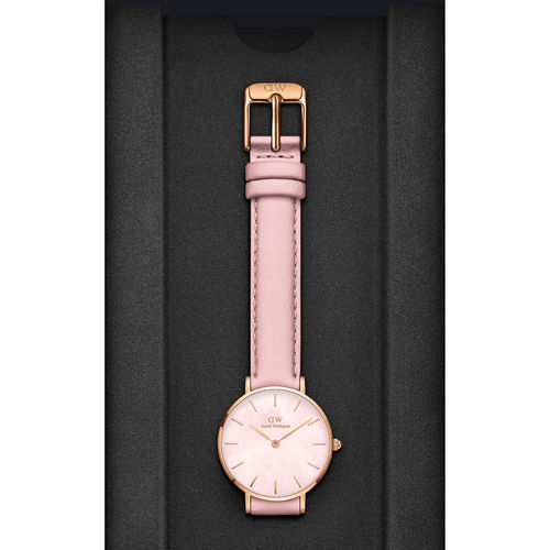 Daniel Wellington Petite 28 Pink Women Analogue Watch (S)