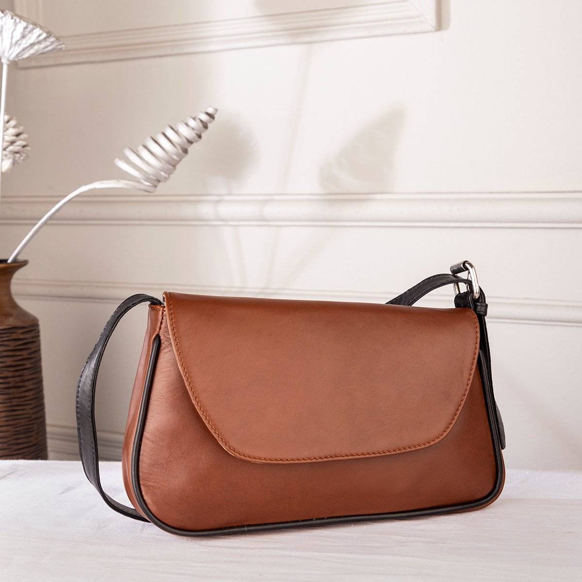 ABELARDO DE MODA Arizona Brown Leather Sling Bag (L)