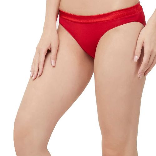 9 Attractive Red Panties for Women