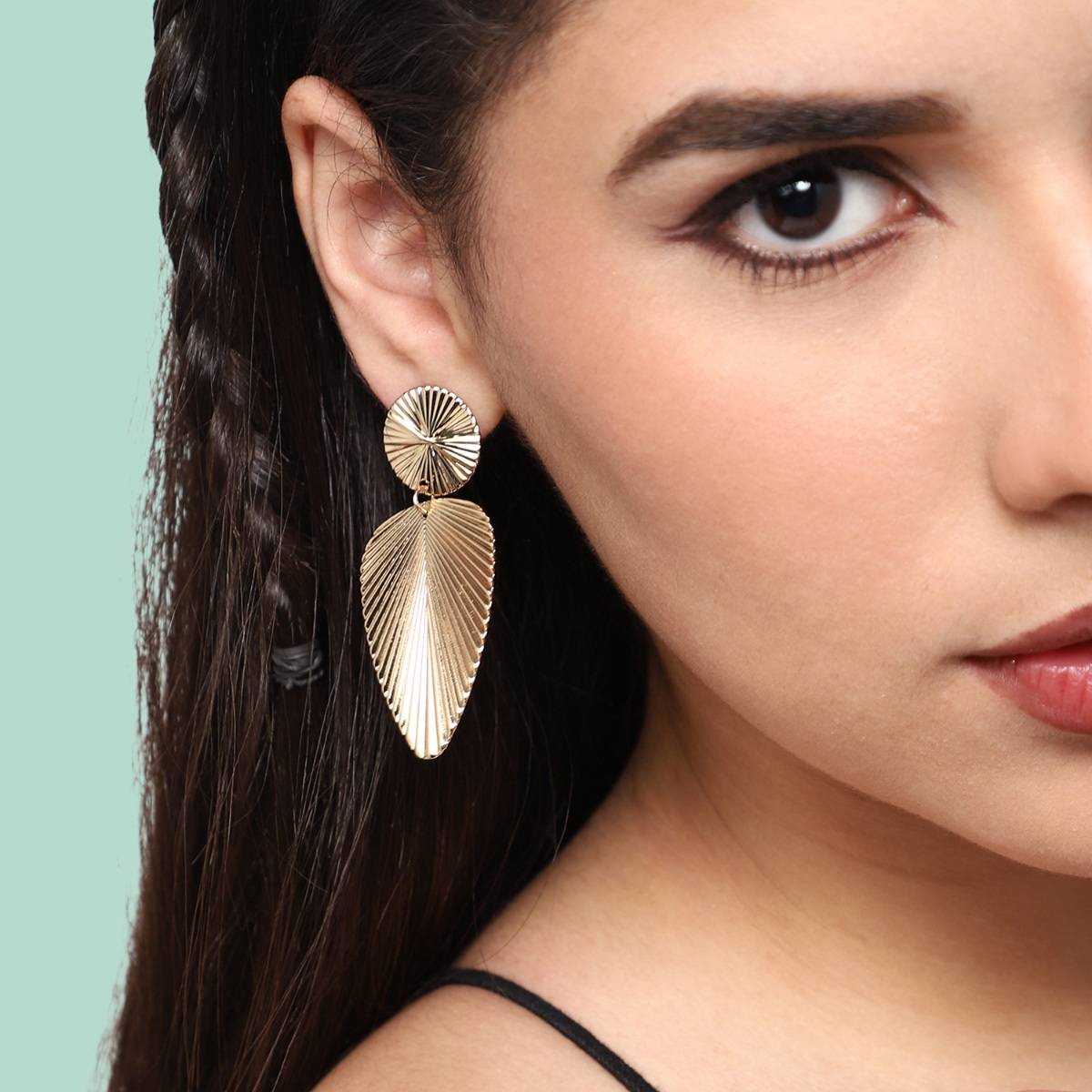 SOHI Gold-Toned Gold Plated Contemporary Drop Earrings