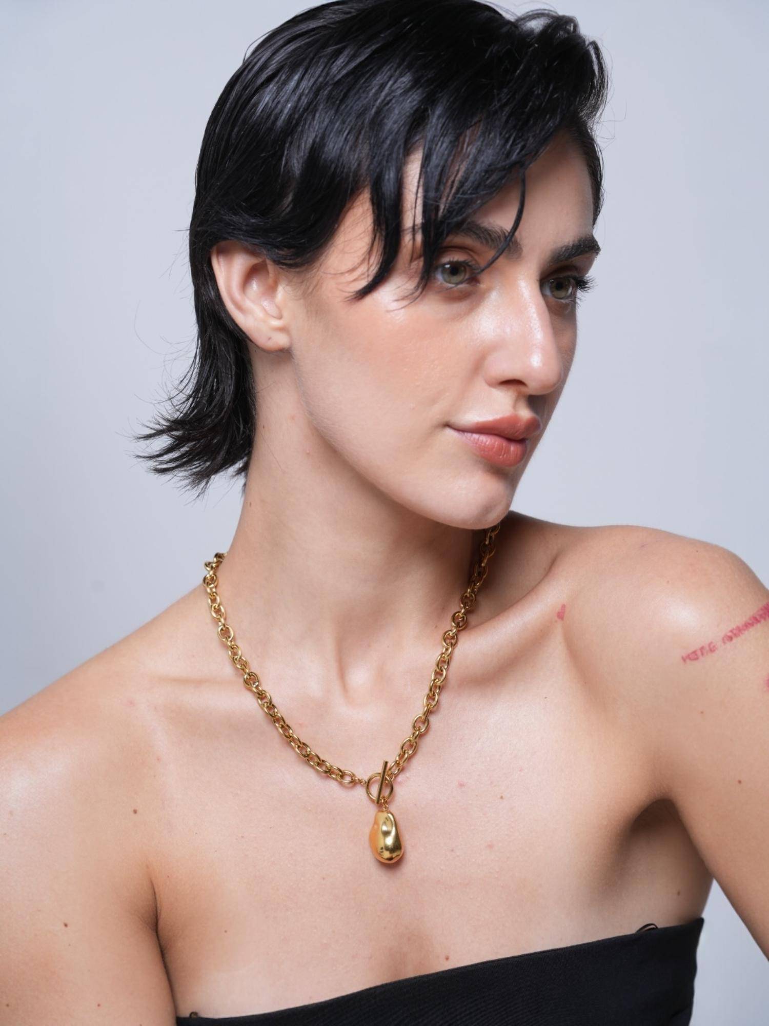 CAO JEWELLERY Water Drop Link Chain Pendant Necklace