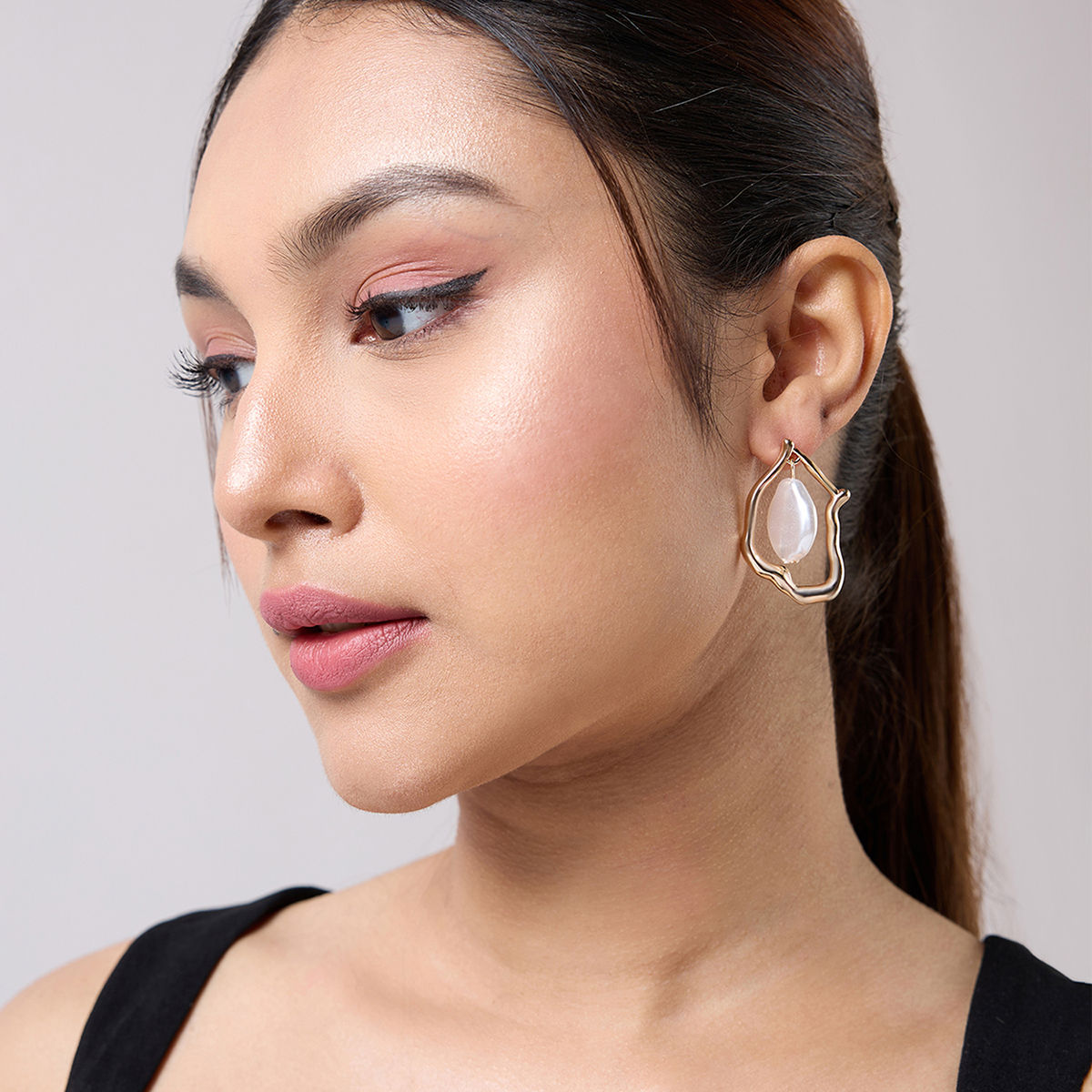 Twenty Dresses By Nykaa Fashion The Chains Go Around Earrings Buy Twenty  Dresses By Nykaa Fashion The Chains Go Around Earrings Online at Best Price  in India  Nykaa