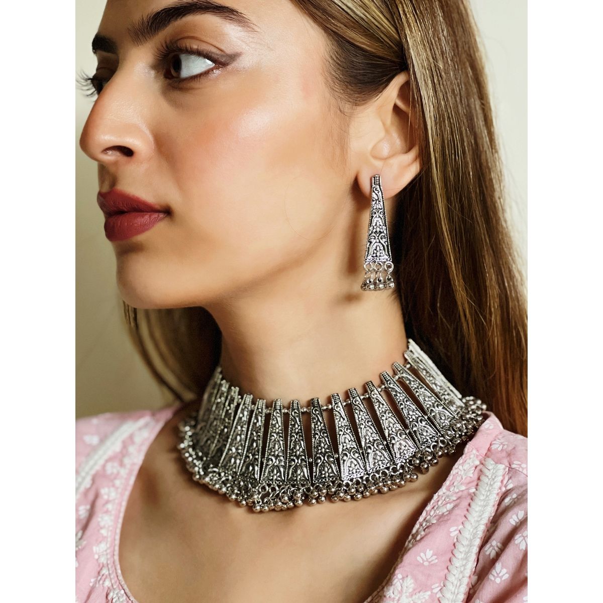 Buy Floral Hangings Oxidised Silver Choker Necklace Set Online – The  Jewelbox