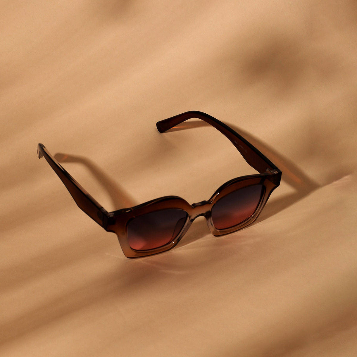Haute Sauce Women Full Rim Wayfarer Sunglasses - Brown