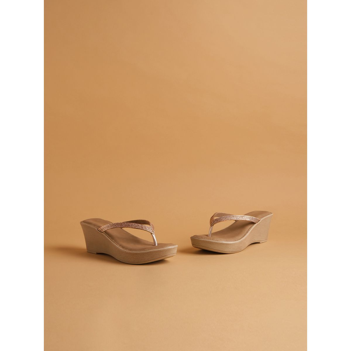 buy-eridani-embellished-rose-gold-hailey-wedges-online
