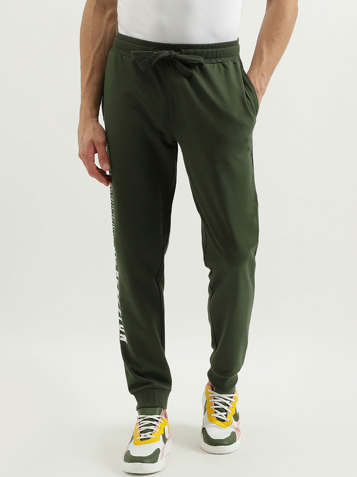 Buy Olive Green Trousers & Pants for Men by UNITED COLORS OF BENETTON  Online | Ajio.com