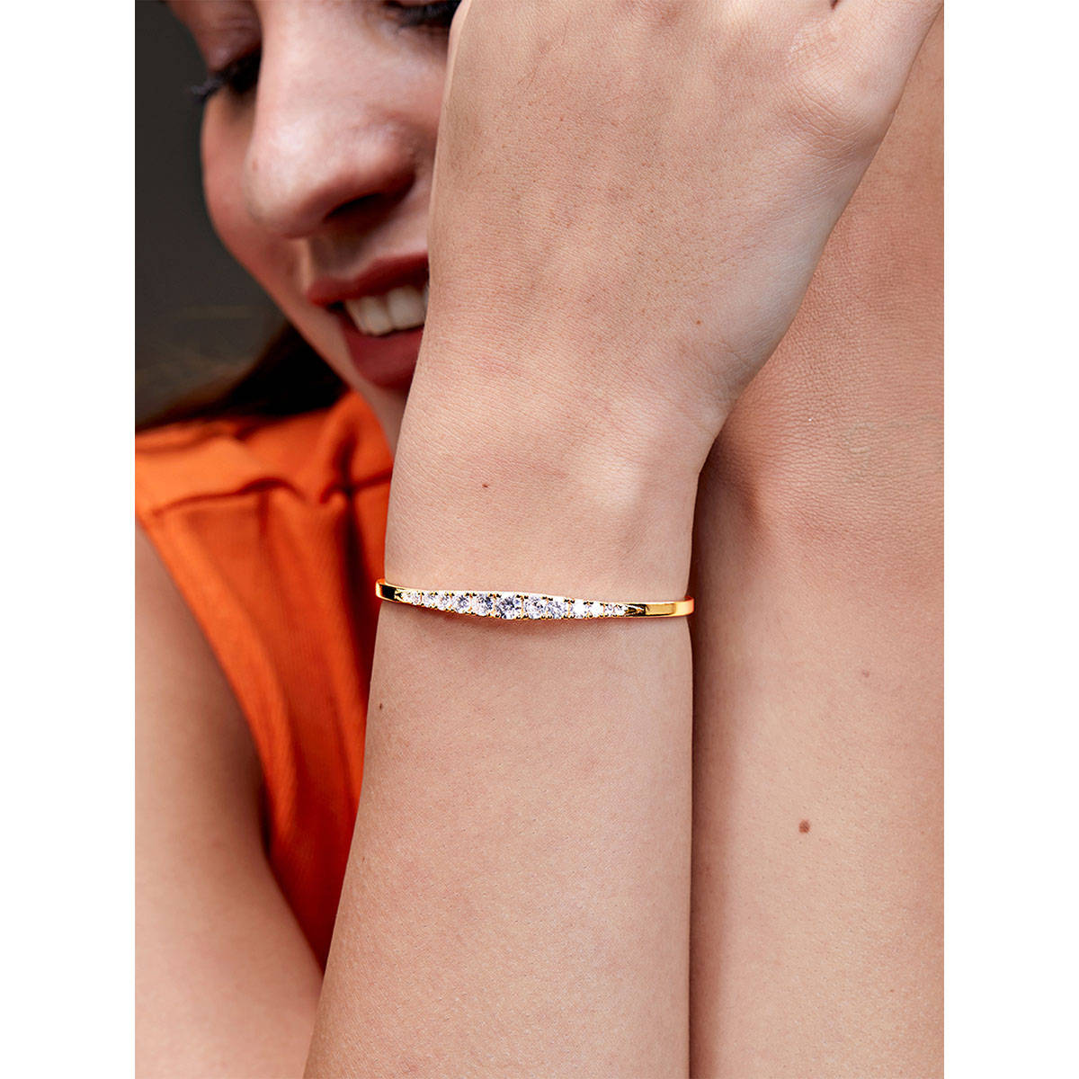 MINUTIAE Gold Plated Crystals Link Bracelet