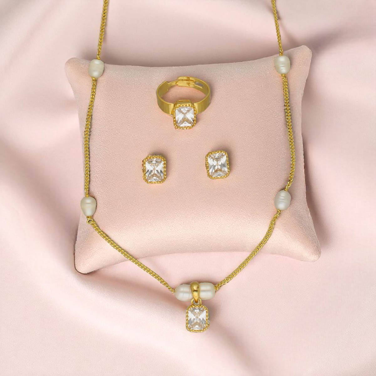 Sri Jagdamba Pearls White Stone Imperial Mist Pearl Jewellery Set