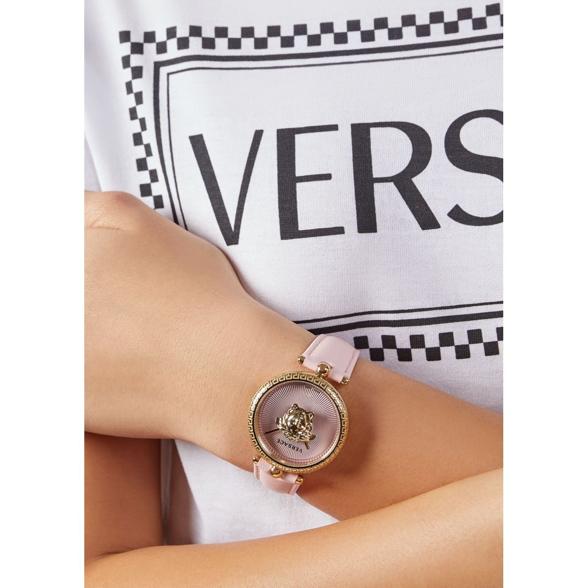 Buy Versace Analog Pink Dial Women Watch Vecq00518 Online