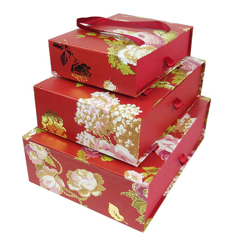 Bag Of Small Things Red Floral Gift Box Set Of 3 Buy Bag Of Small Things Red Floral Gift Box Set Of 3 Online At Best Price In India Nykaa