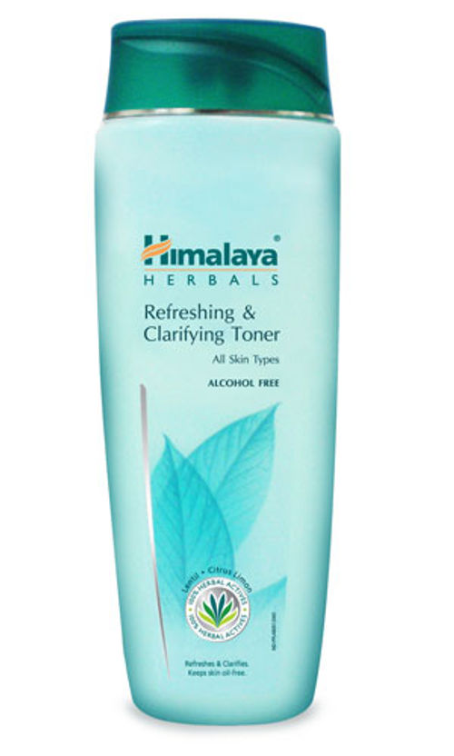Himalaya Herbals Refreshing Clarifying Toner Buy Himalaya Herbals Refreshing Clarifying Toner Online At Best Price In India Nykaa