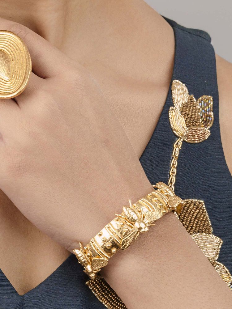 BaalaJewels Gold Sync Bee Kada-image-32