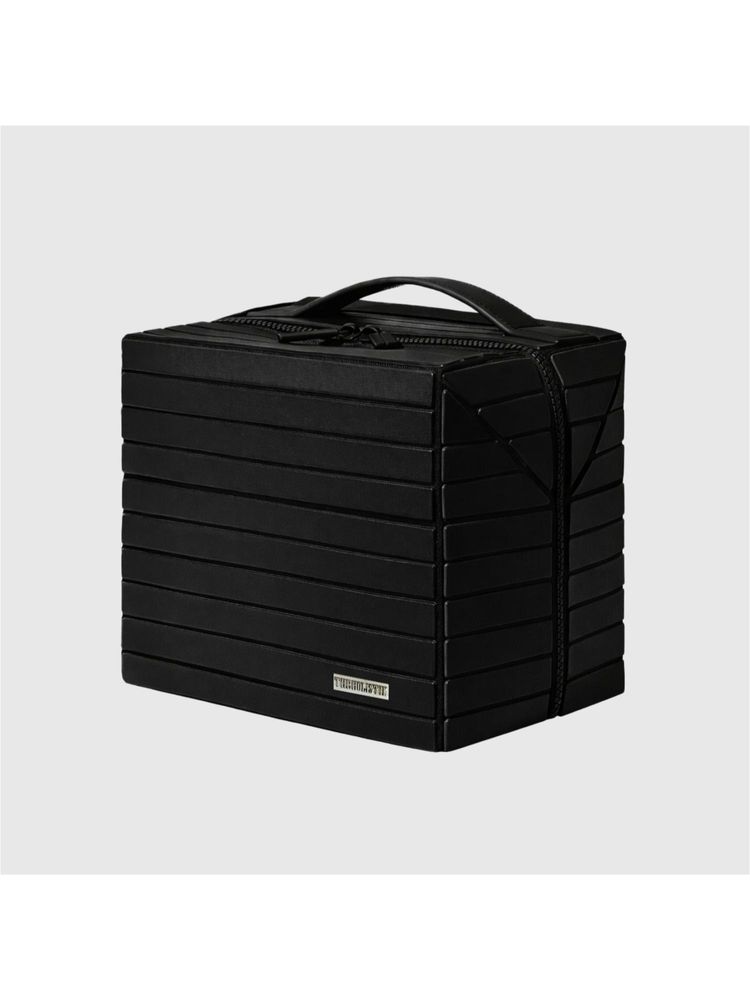 THE HOLISTIK Black Flexfold Pouch-image-34