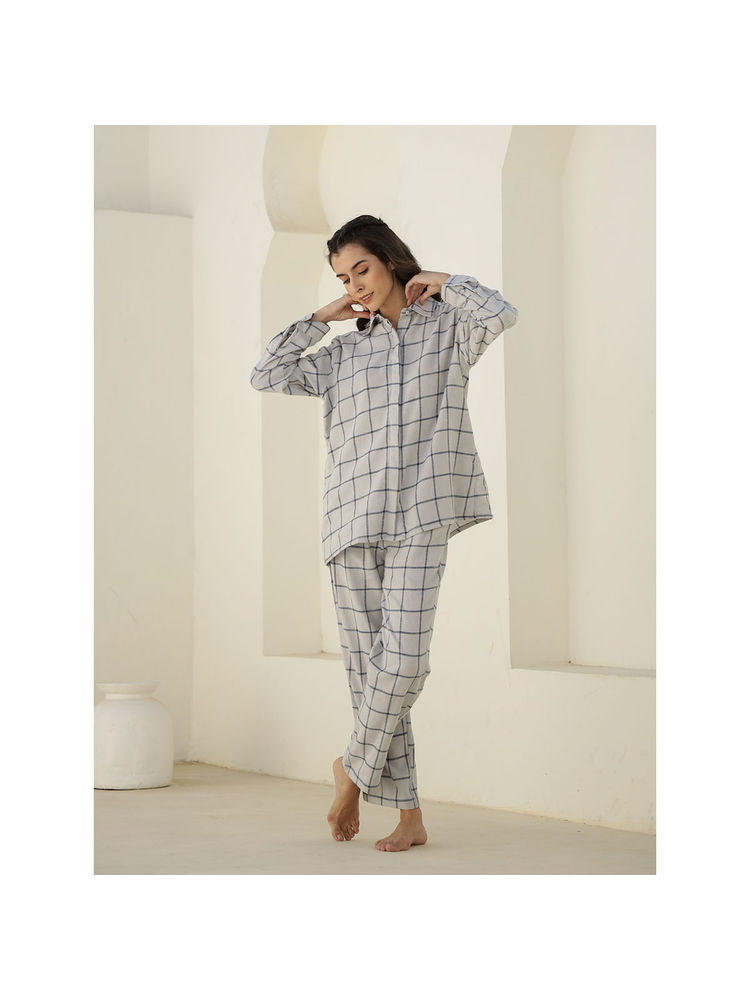 sanskrutihomes SAY Women Grey Checks Night Suit (Set of 2)-picture-15