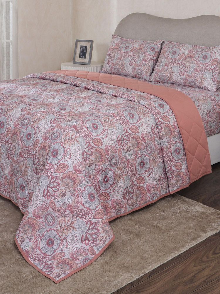Maspar Red Floral Cotton Blend Quilt-image-39