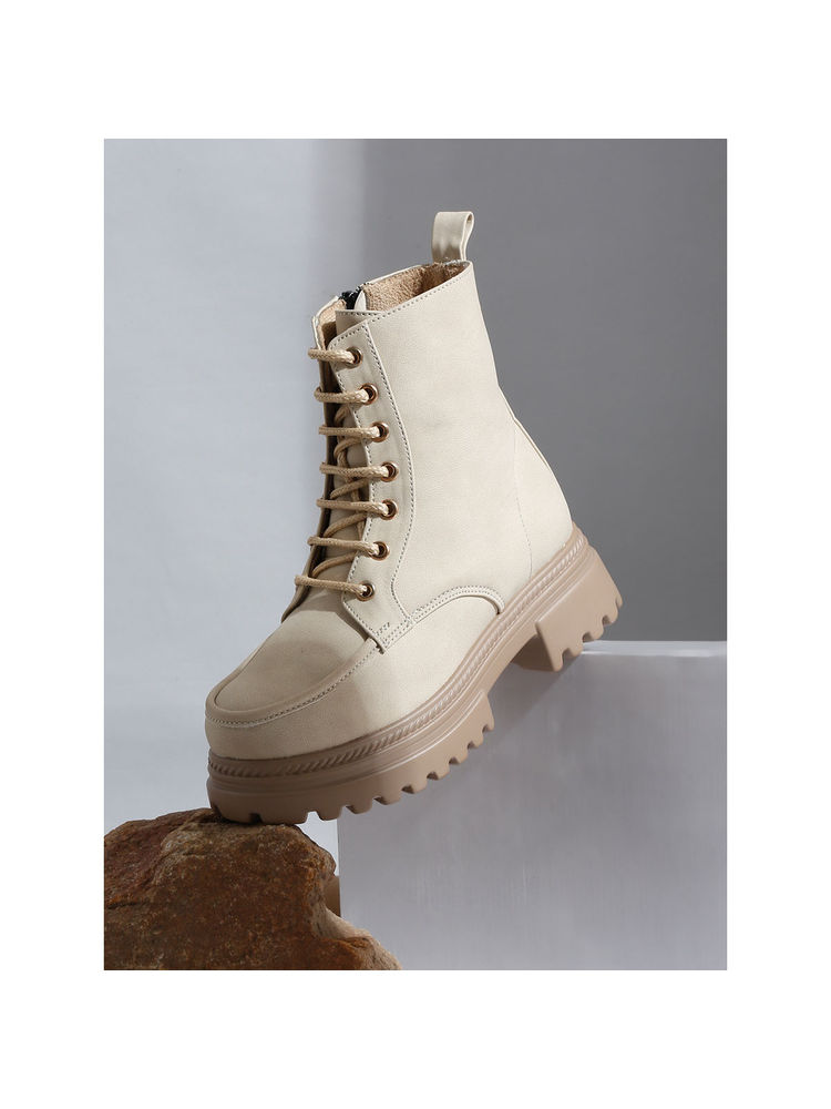 VALIOSAA Cream Solid Brogue Boots-picture-22