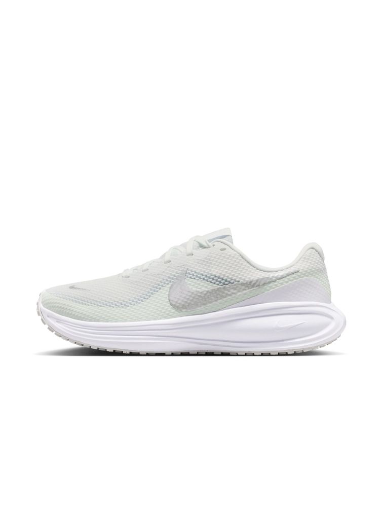 Nike Revolution 8 Women Green Road Running Shoes-image-47