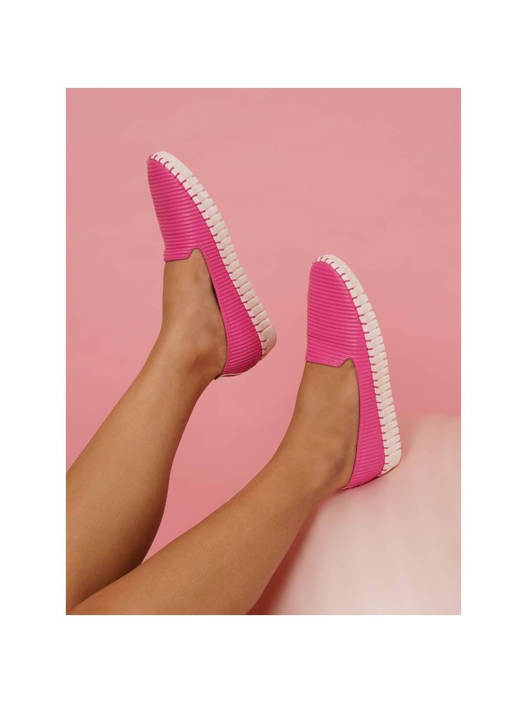 Sherrif Shoes Fuchsia Pink Textured Loafers-picture-38
