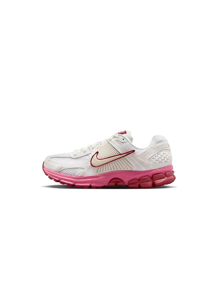 Nike Zoom Vomero 5 Women's Shoes with Reflective Design Accents-image-26