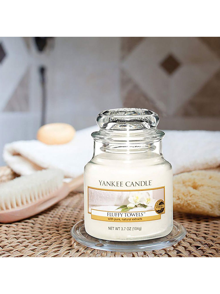 Yankee Candle Classic Small Jar Fluffy Towels Scented Candles-image-13