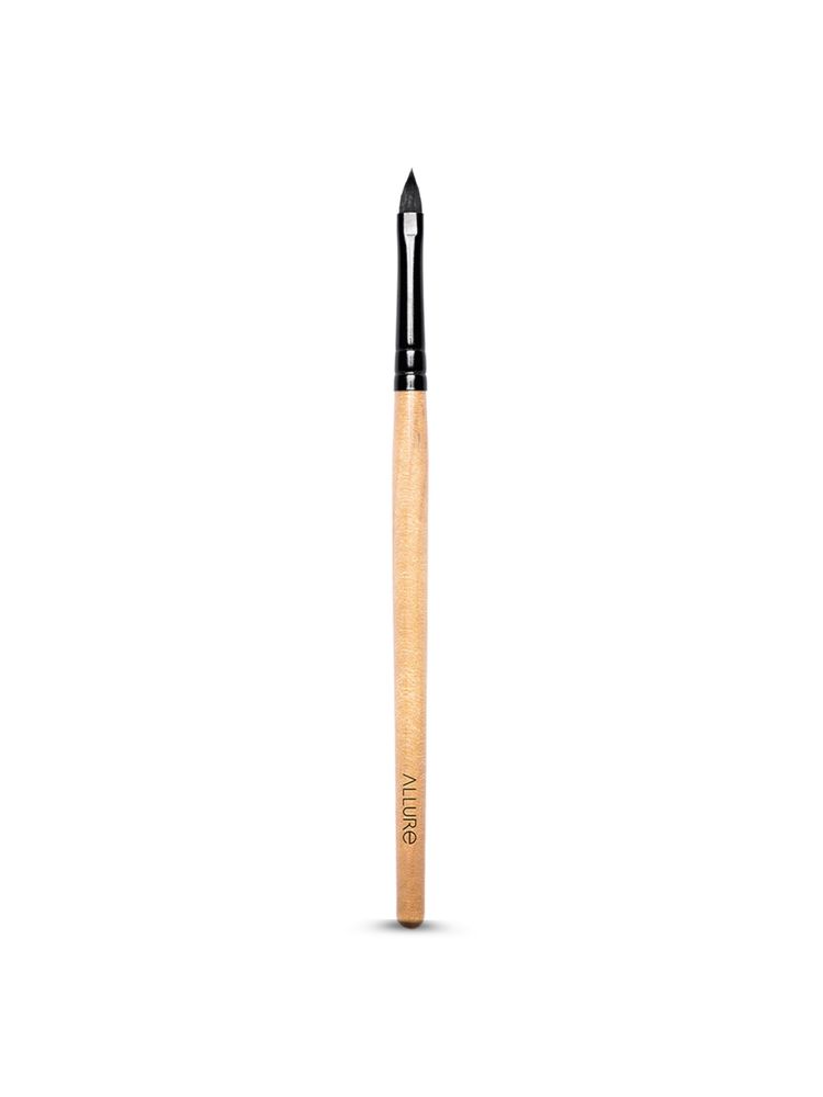 Allure Classic Lip Filler Makeup Brush
