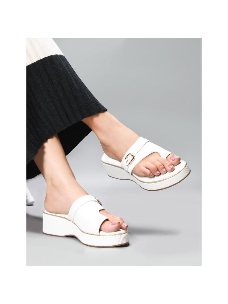 SHUZ TOUCH Buckle Accent White Comfort Wedges Sandals-picture-16