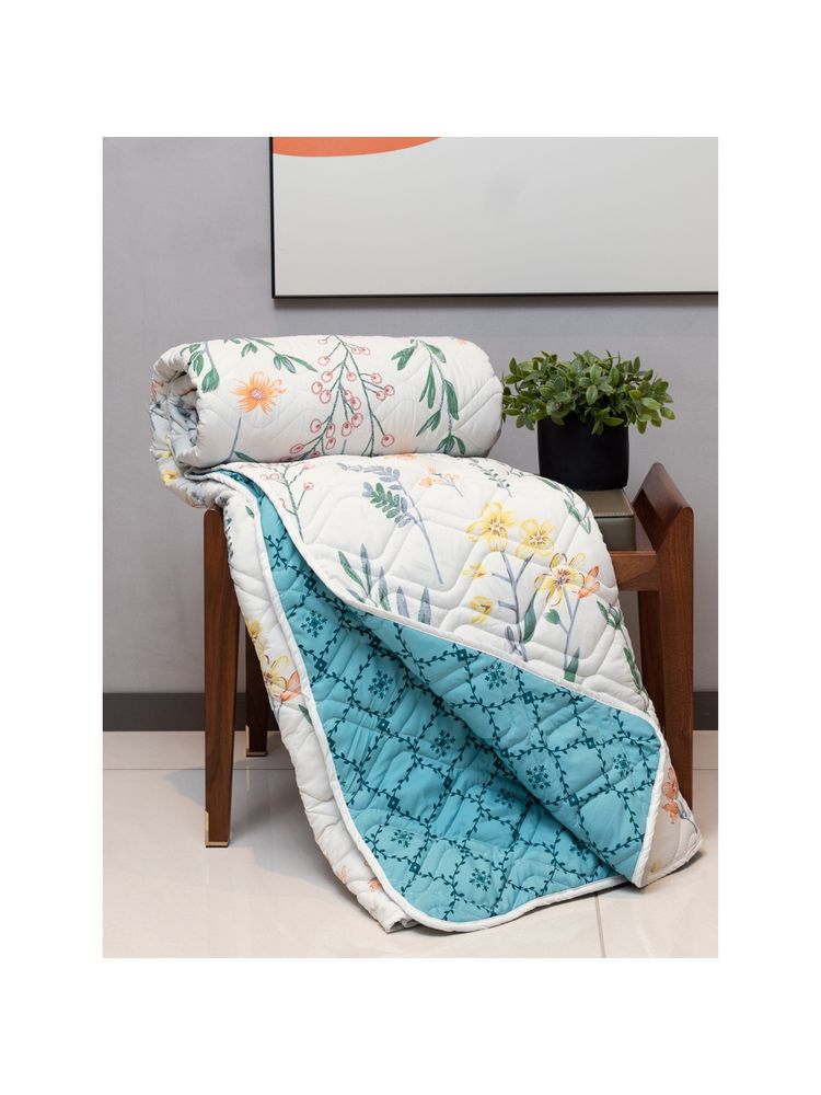 Urban Space 3 Layer Reversible Microfiber A/C Blanket (France)