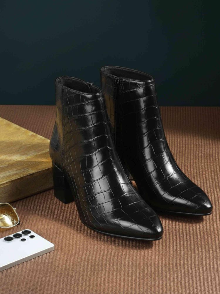 Metro Women Black Casual Boots-picture-27
