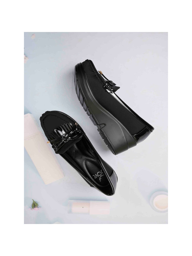 Jove Women Black Solid Platform Loafers-image-29