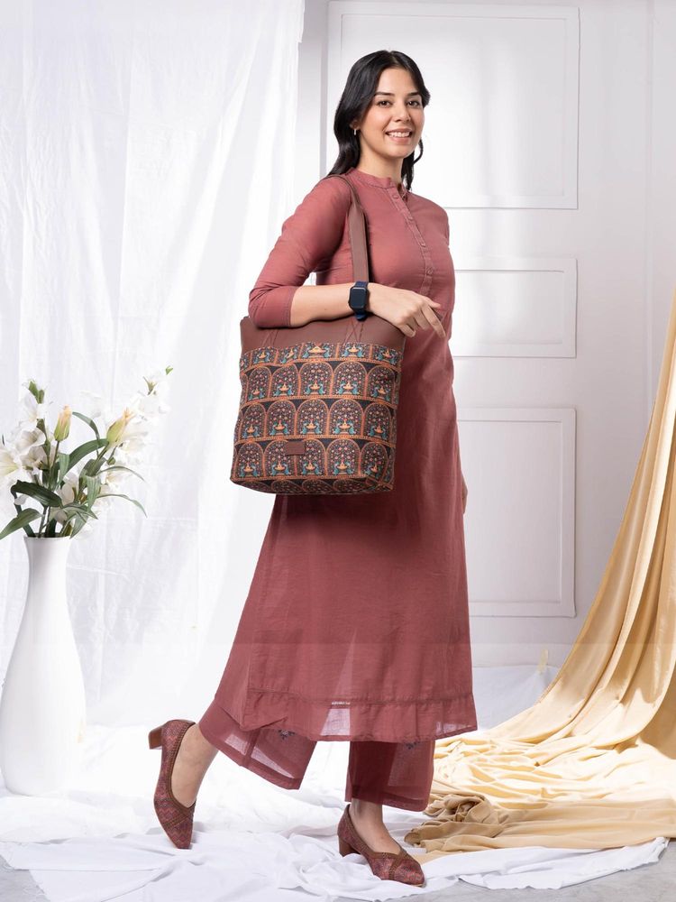 Zouk Royal Indian Peacock Motif Everyday Tote bag-picture-12