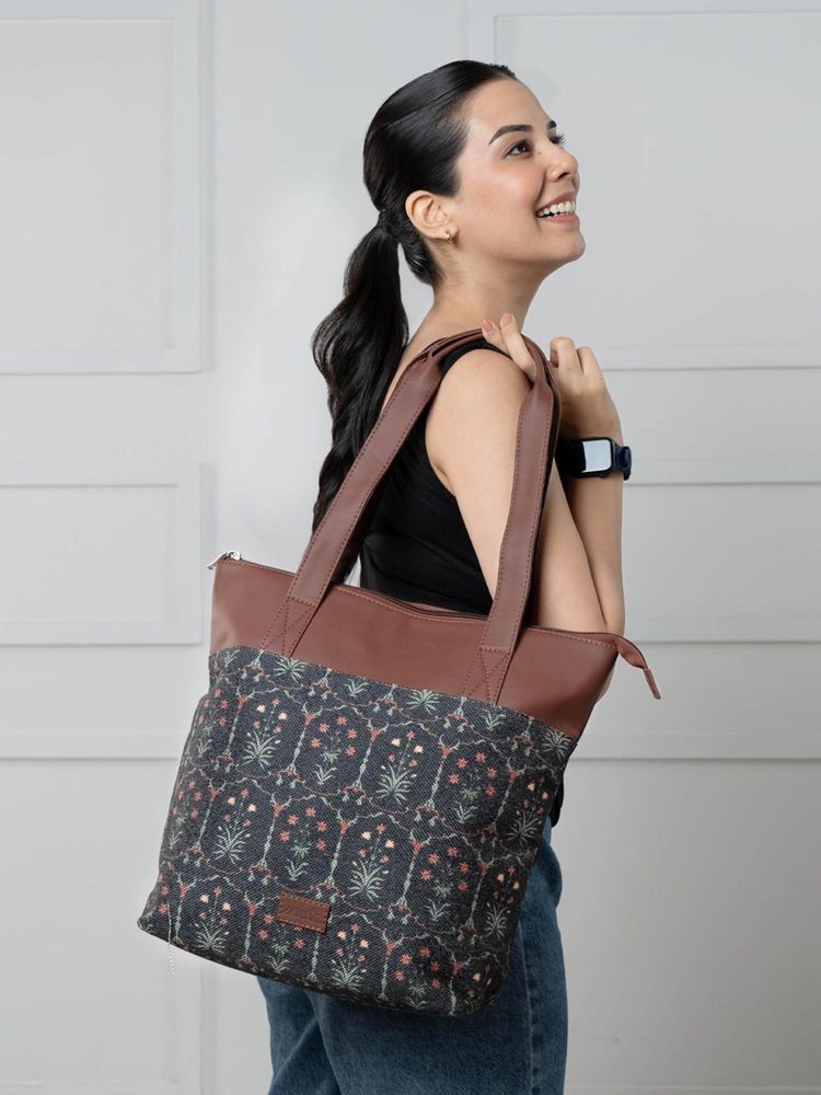 Zouk Taj Guldasta Everyday Tote bag-picture-20