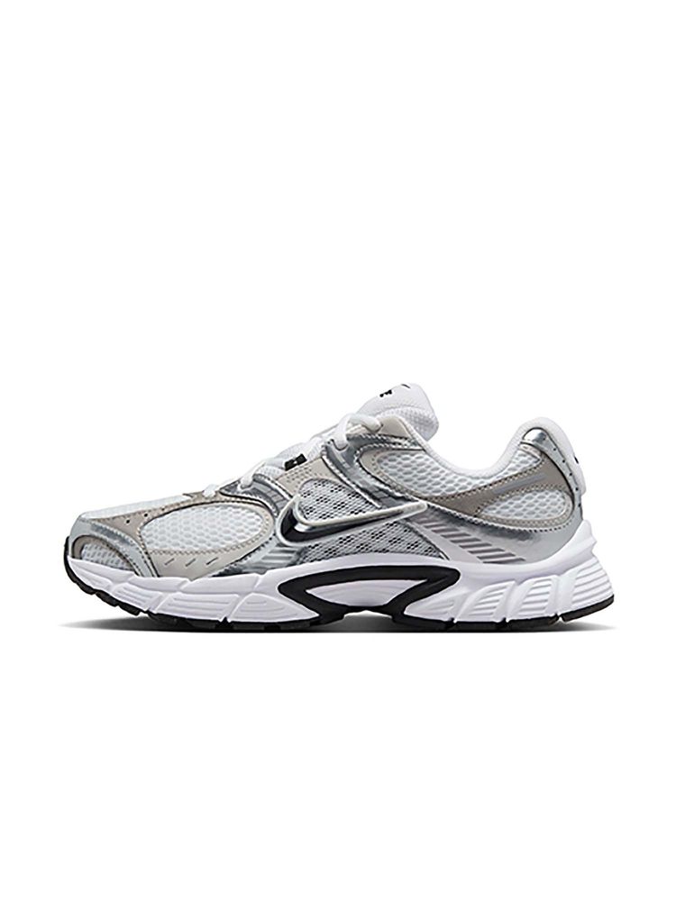 Nike Women Grey Running Shoes-image-23