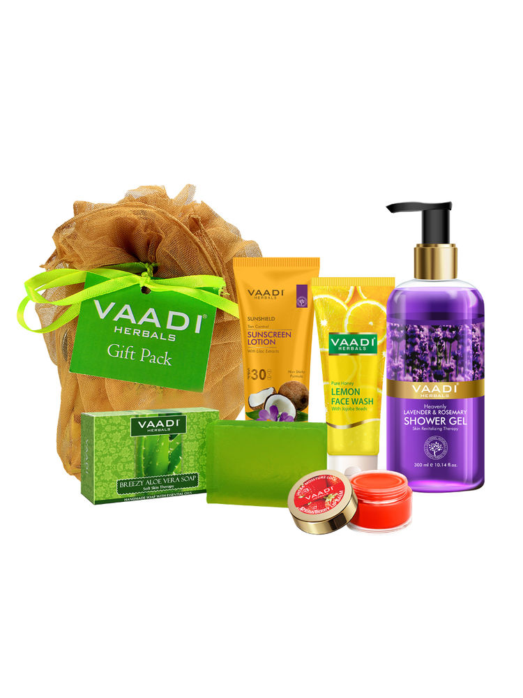 Vaadi Herbals All Purpose Complete Skin Care Travel Kit-picture-43