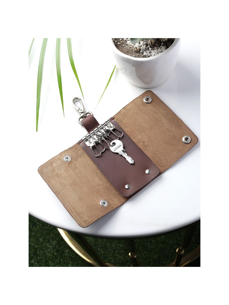 Aditi Wasan Oil Pull-Up Brown Key Holder-image-8