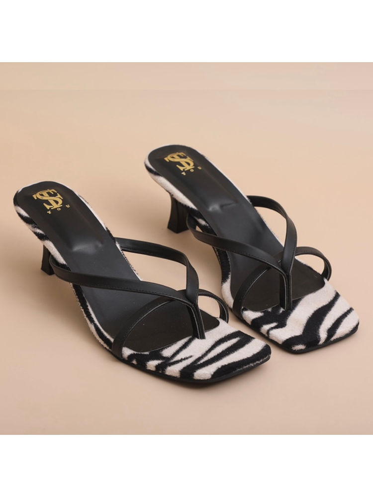 Shoe that fits you Black & White Square Toe Heels-picture-27