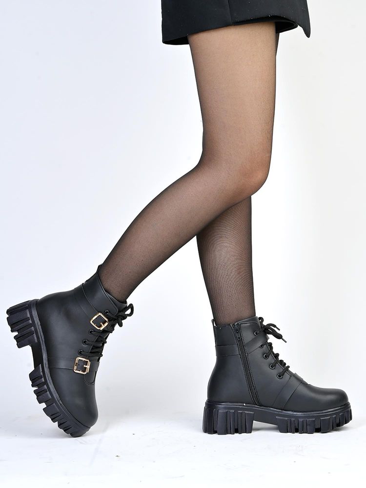 Shoetopia Black Chunky Combat Boots For Women-image-40