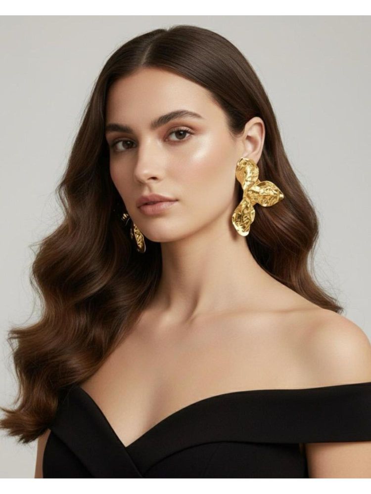 Shopsiiri Gold Look At Me Bloom Earrings-image-31