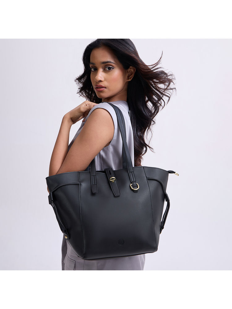 Twenty Dresses by Nykaa Fashion Black Metal Detail Women's Bucket Tote Bag-image-34