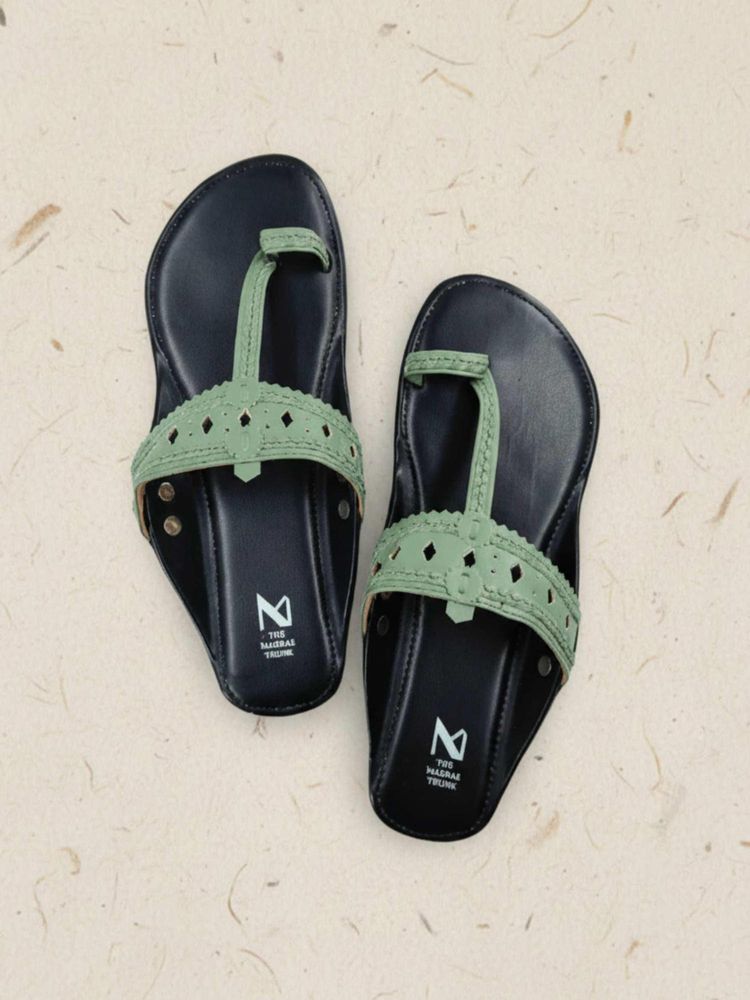 The Madras Trunk Women Kolhapuri in Green-image-13