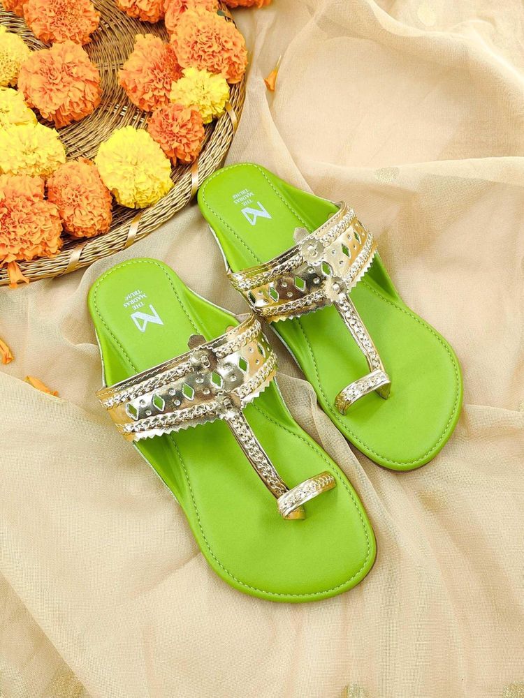 The Madras Trunk Women Kolhapuri in Gold-picture-13